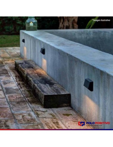 APLIQUE EXTERIOR LED RAMPA GRANDE 4W PLATA CANDIL